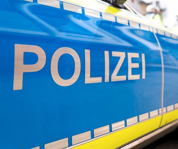 Die Polizei bittet um Hinweise. Symbolfoto: Philipp von Ditfurth/dpa