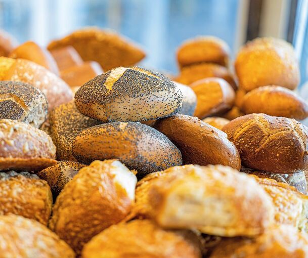Frische Brötchen? Gibt es bei manchen Bäckern auch an den Feiertagen.