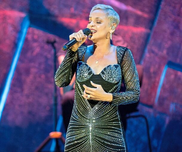 Mariza zelebriert die verzehrende Leidenschaft der ganz großen Gefühle. Foto: Christiana Kunz