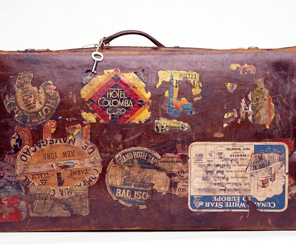 Spuren des Exils werden Teil des mit Bundesmitteln geförderten Projekts „Das freie Wort“: Der Koffer von Elisabeth Freundlich, die mit Walter Benjamin 1941 nach Portbou floh und anders als dieser nach Amerika emigrieren konnte. Foto: DLA Marbach/p