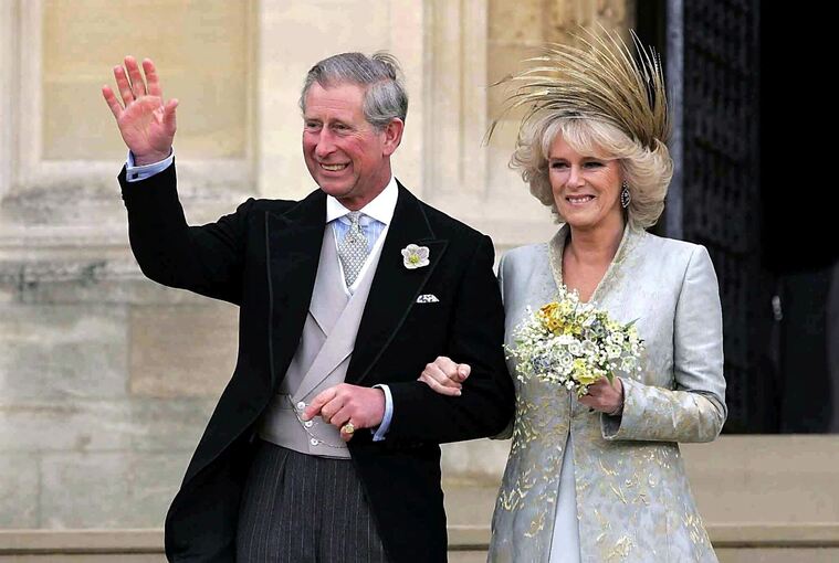 Königin Camilla bei ihrer Hochzeit mit Charles