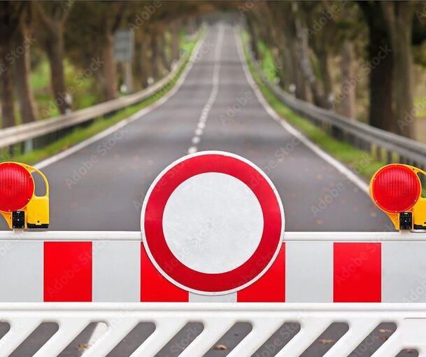 Kein Durchkommen gibt es am Donnerstag zwischen Häfnerhaslach und Zaberfeld. Foto: Adobe Stock