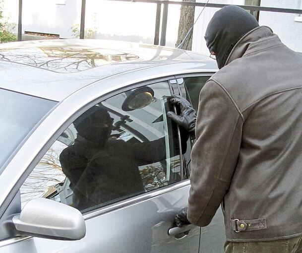 Die Unbekannten machten Beute im Wert von rund 1.400 Euro.