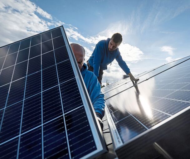 Wer bereits eine Photovoltaikanlage hat, kann seinen Strom schon bald an die Gesellschaft verkaufen.
