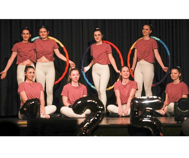 Verschiedene Turn- und Tanzgruppen des TV Ingersheim gestalten das Bühnenprogramm.Fotos: Ramona Theiss