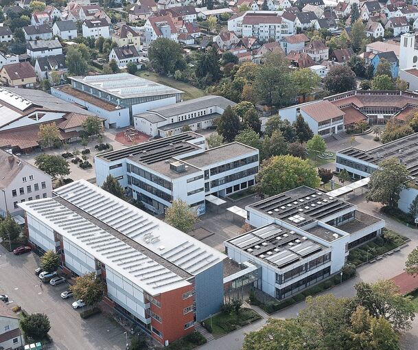 Das Bönnigheimer Schulzentrum mit allen drei Schularten. Foto: Alfred Drossel