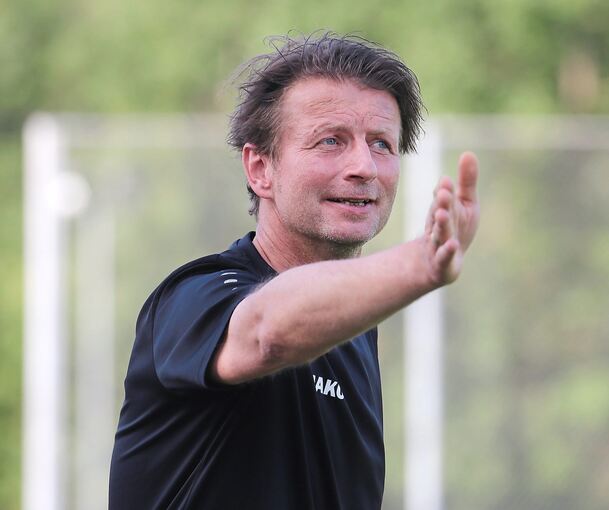Trifft auf seinen Ex-Club TV Aldingen: Benningens Trainer Tobias Büttner. Foto: Baumann