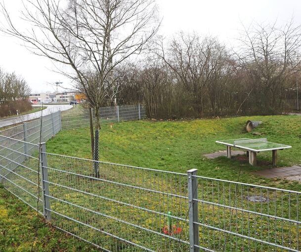 Potenzieller Standort für eine Containerunterkunft für Flüchtlinge: der Spielplatz am Grävenitzweg. Archivfoto: Ramona: Theiss