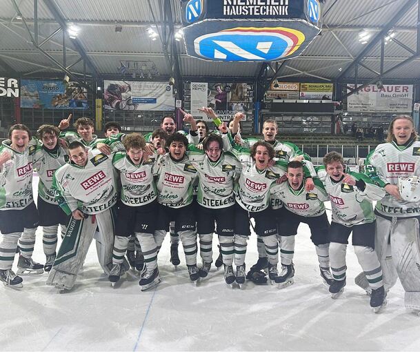 Erfolgreicher Nachwuchs: Die U17 des SC Bietigheim-Bissingen bejubelt den Aufstieg in die Division 1. Foto: SC Bietigheim-Bissingen