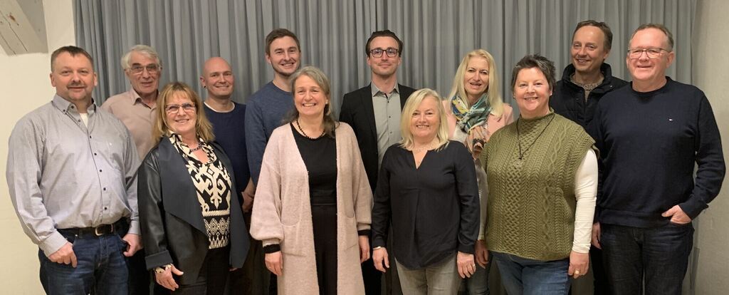 Die Kandidaten (von links): Oliver Siegel, Werner Scheuermann, Jasmine Gehring, Maik Strechel, Steffen Schremmer, Gabriela Feiert, Alex Krause, Birgit Griesinger, Dr. Tanja Möhle, Meike Nägele, Thomas Weller und Thorsten Ruff. Foto: privat