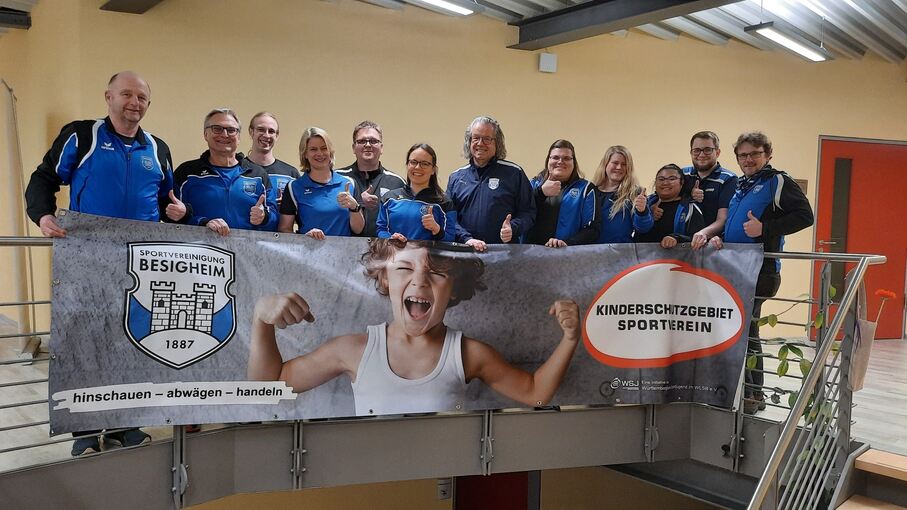 Die Verantwortlichen bei der Sportvereinigung freuen sich über die offiziellen Auszeichnungen. Foto: privat