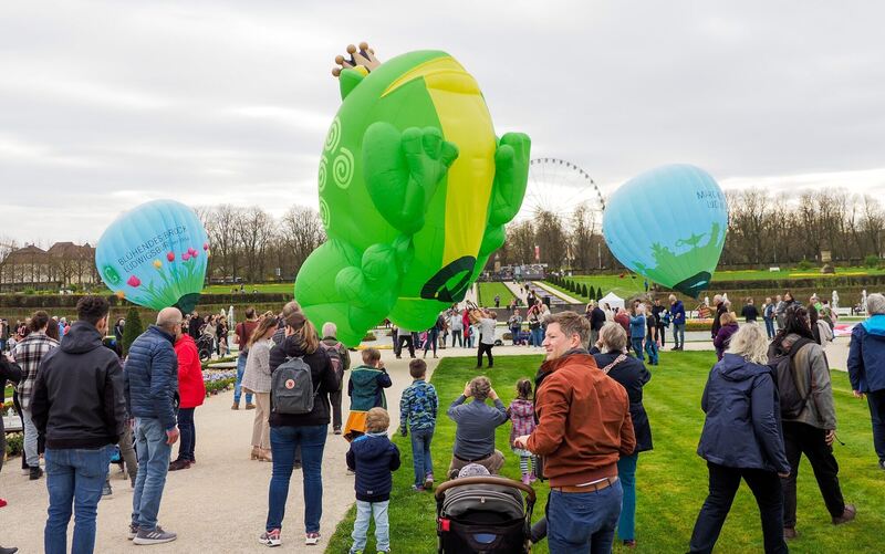 Drei Ballons stehen für das Jubiläum des Blühenden Barocks. Foto: Holm Wolschendorf