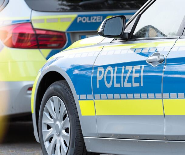 Die Polizei sucht Zeugen einer Unfallflucht.