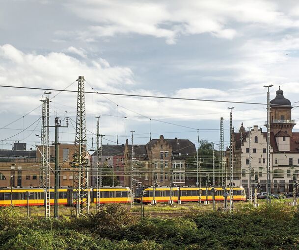 Die Schozach-Bottwartalbahn könnte ausgehend vom bestehenden Heilbronner Stadtbahnnetz gebaut werden. Foto: Horner/stock.adobe.com