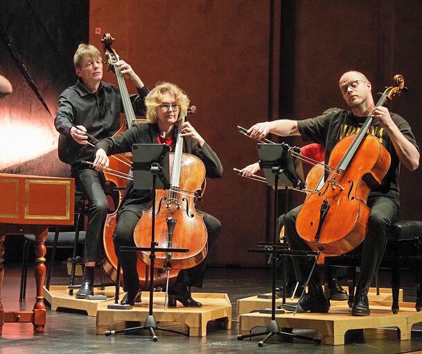 Spannender Spagat: Das Stuttgarter Kammerorchester spielt Werke von Purcell und Nirvana.