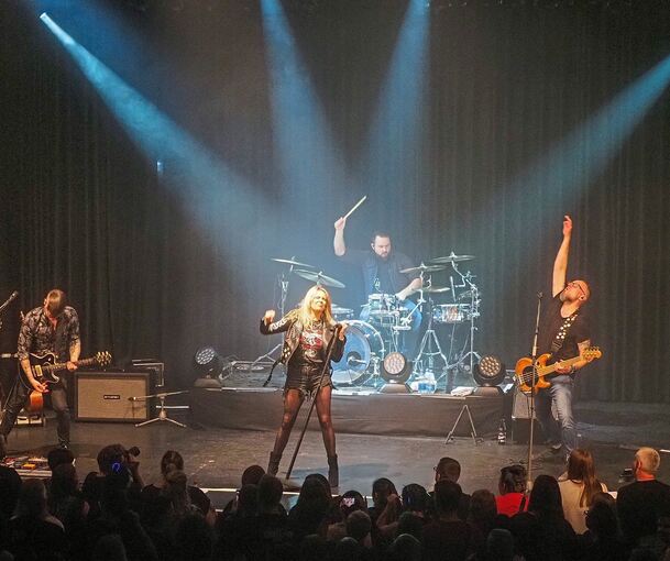 Im Rampenlicht zuhause: Jini Meyer.