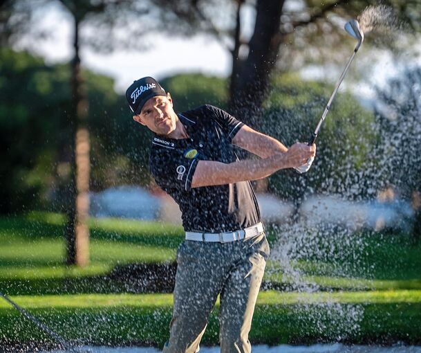 Der Bietigheim-Bissinger Profigolfer Marcel Schneider in Aktion.