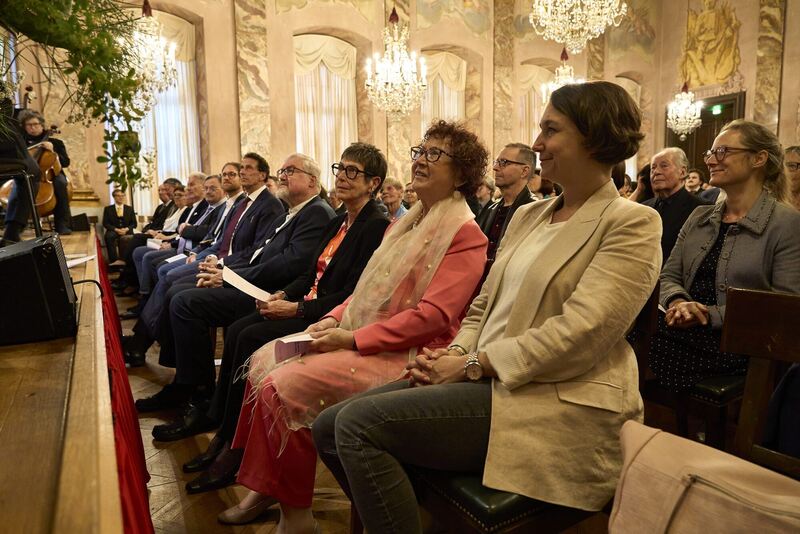 Impressionen von der Stadtgründungsfeier. Vorne im Bild (zweite von rechts) Gerlinde Kretschmann.