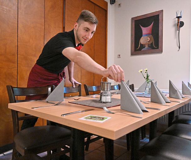 Bereit machen für Gäste: Hotellerie und Gastronomie dürften von der EM profitieren.