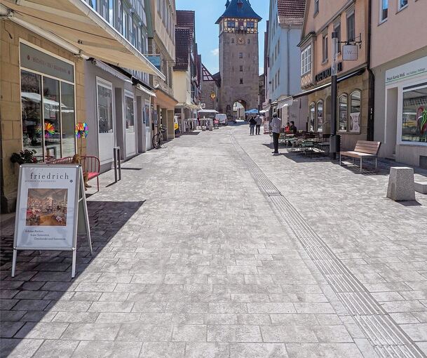 Radfahrer sorgen bei einigen Passanten in der Marbacher Fußgängerzone für Ärger.