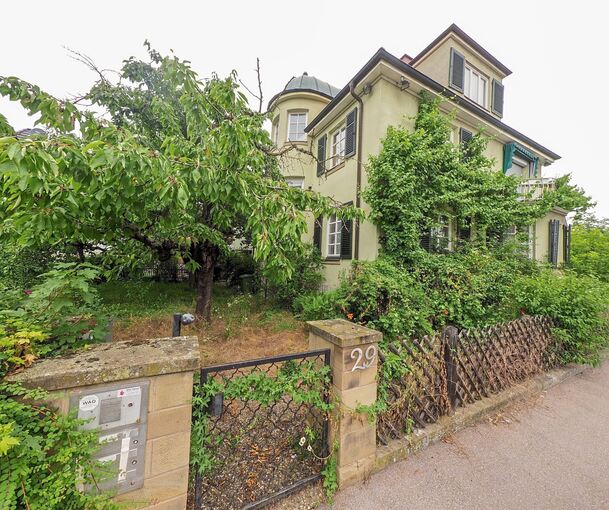 Griesinger-Villa an der Gartenstraße in Markgröningen: Die Stadt will aus der Immobilie eine Kita machen. Zu Bautätigkeiten wird es aber wohl erst nächstes Jahr kommen.