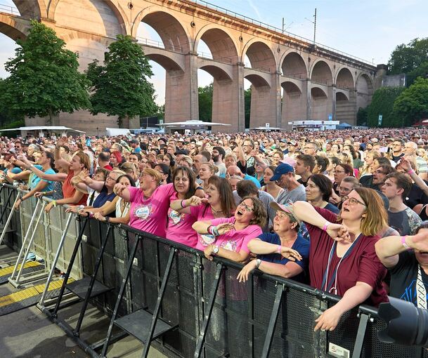 2024 begeisterte Pur beim ausverkauften Konzert unterm Viadukt, ebenso danach Dieter Thomas Kuhn.
