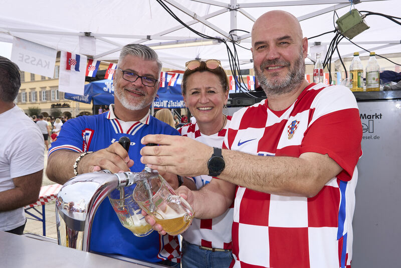 Gemeinsam schaffen ist beim Fest der Fest angesagt.