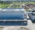 In dieser Halle auf dem Gelände des Umspannwerkes in Hoheneck befindet sich der rotierende Phasenschieber. Foto: Amprion In dieser Halle auf dem Gelände des Umspannwerkes in Hoheneck befindet sich der rotierende Phasenschieber.