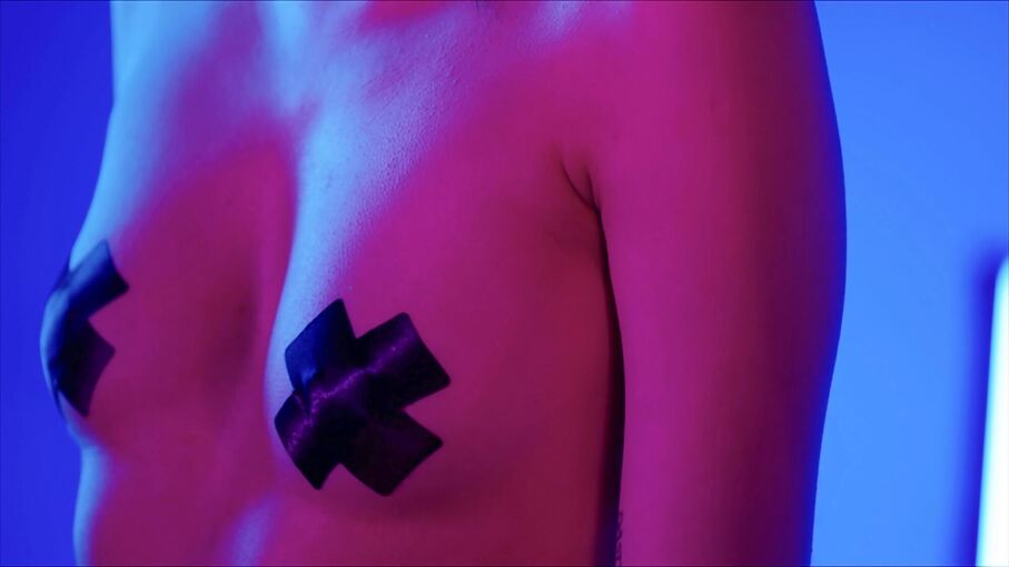 3sat - "Befreite Brüste – Zankapfel, Lustobjekt, Rätsel der ...."