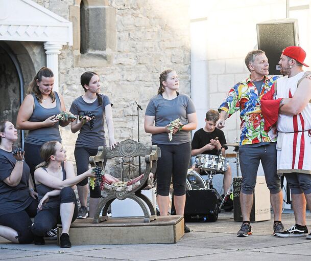 Im Steinhausgarten wird die Sagenwelt der griechischen Götter lebendig; am Freitag ist die erste Premier. .