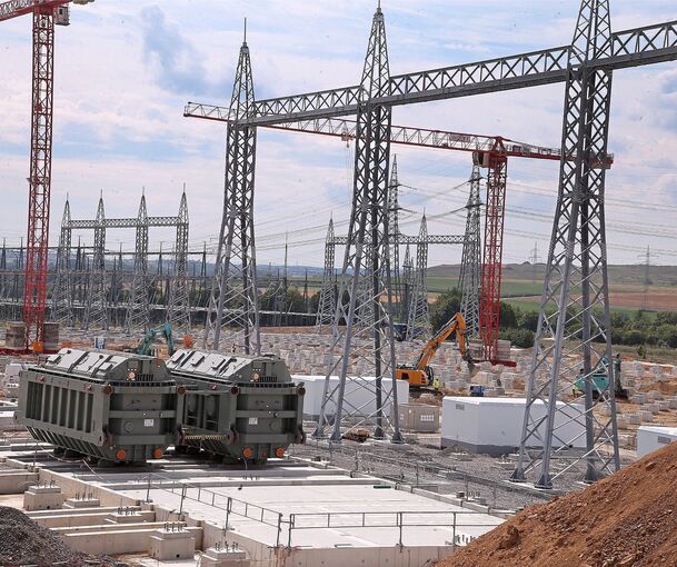 Baufortschritte auf der Großbaustelle am Umspannwerk Pulverdingen.
