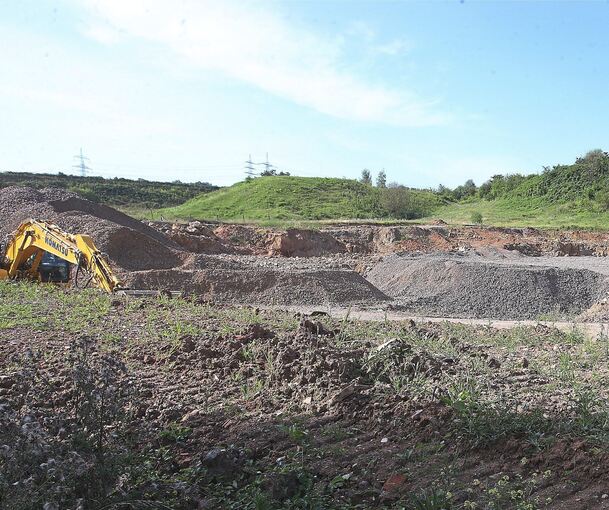 Auf dem alten Ziegelei-Gelände kann’s jetzt losgehen mit dem Bau der Luisen-Höfe.