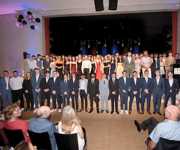 Die erfolgreichen Abiturienten des BSZ. Foto: privat Die erfolgreichen Abiturienten des BSZ.