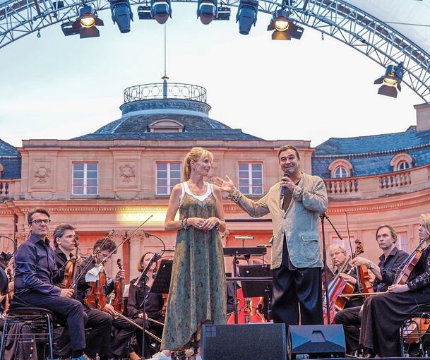 Auf dem Absprung: Intendant Jochen Sandig und Co-Geschäftsführerin Gabriele Zerweck (hier beim Monrepos Open Air) verlassen die Festspiele – und das Orchester wird aufgelöst.