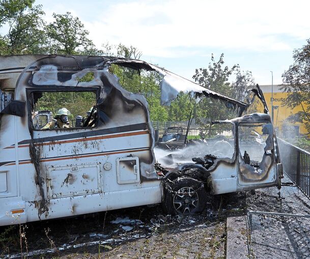 Eines der beschädigten Wohnmobile.