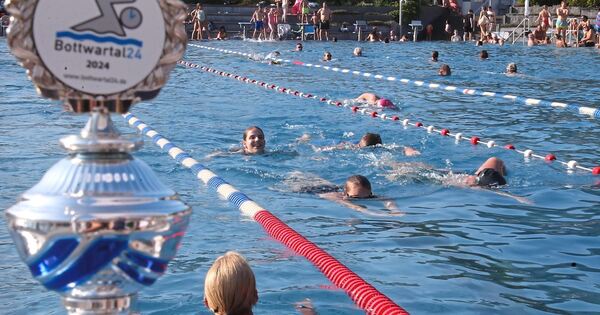Warum-das-24-Stunden-Schwimmen-wichtige-Werbung-f-r-die-DLRG-ist