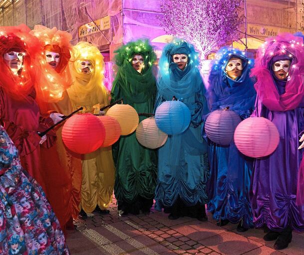 Wie ein Regenbogen: Diese Gruppe bildet eine wunderschöne Einheit.