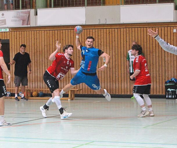 Einsatz fraglich: Bönnigheims Jaron May (r.) plagen Rückenschmerzen.