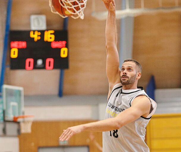 Zurück bei den Riesen: Center Jonas Wohlfarth-Bottermann.