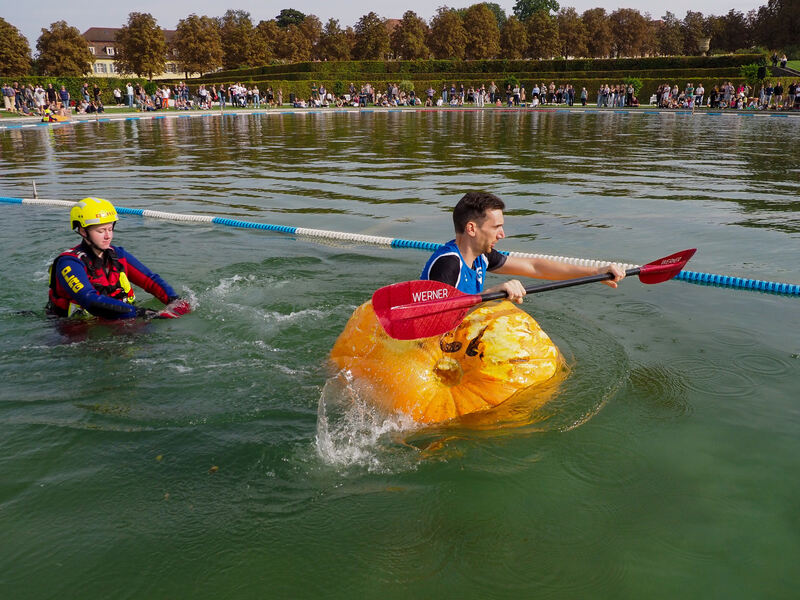 Impressionen von der Kürbisregatta.
