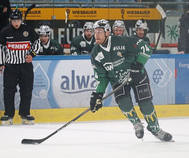 Verteidiger Jesse Roach und die Steelers kassieren in Lindau einen Dämpfer.