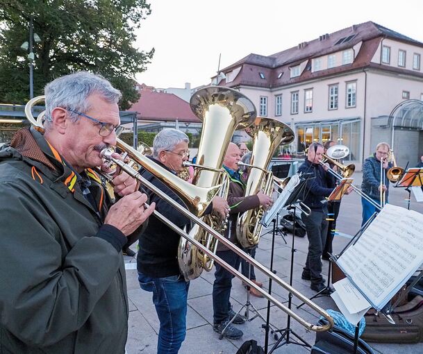 Mit einem Platzkonzert auf dem Rathaushof nahm das Wochenende im Zeichen der Posaune seinen Anfang.