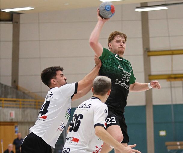 Fünffacher Asperger Torschütze gegen die Habo SG: Lou Ben Mihatsch (am Ball).