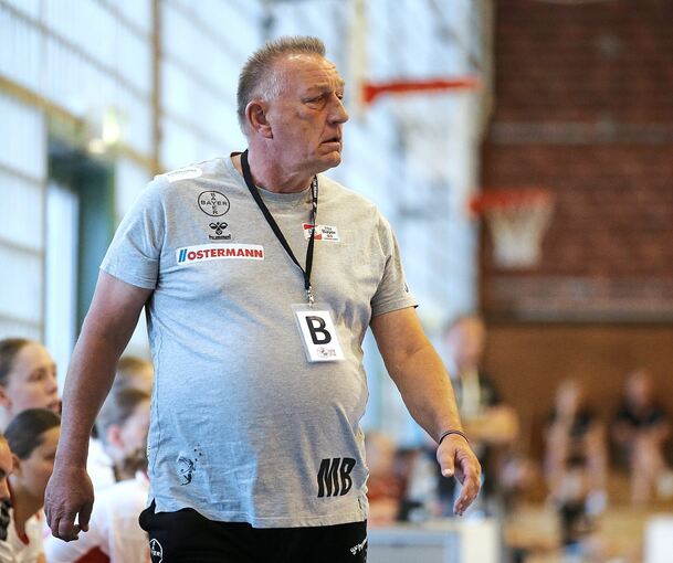 Trainiert in Leverkusen die Frauenmannschaft sowie die A-Jugend: Michael Biegler.
