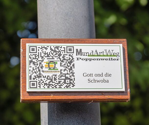 So sieht eine Station am Mundartweg in Poppenweiler aus.