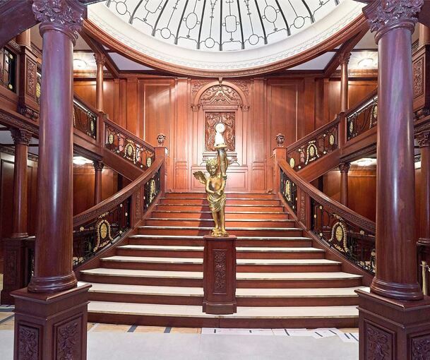 Der Nachbau der Freitreppe ist ein beliebtes Fotomotiv.