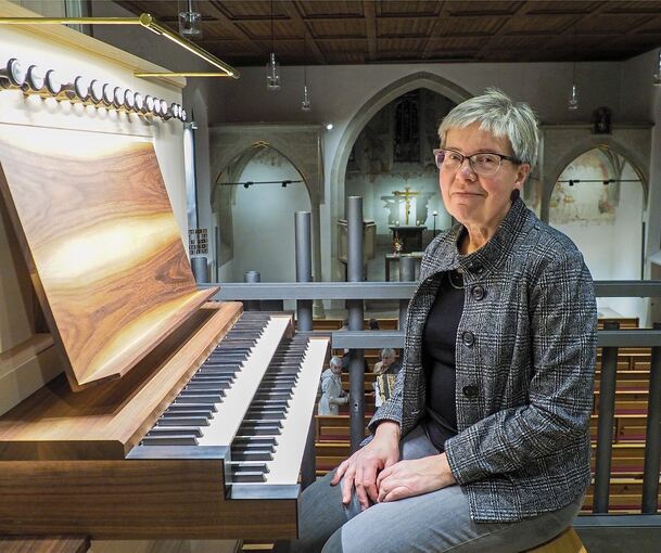 Kadri Ploompuu und ihr Instrument: die Orgel.