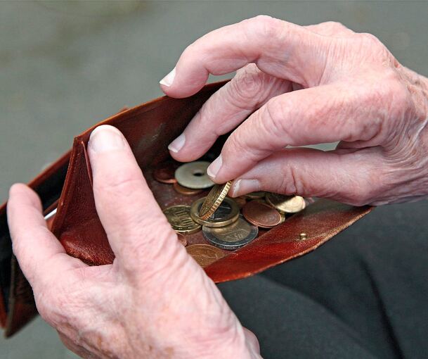 Besonders Frauen sind von Altersarmut betroffen. Die Nachmittagsakademie beschäftigt sich mit diesem Thema.