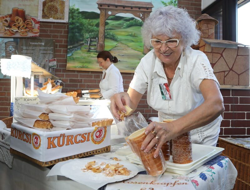 Die ungarischen Baumstriezel stehen hoch im Kurs.