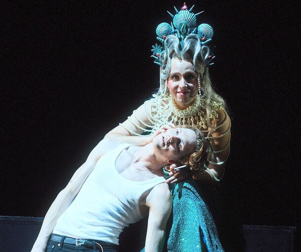 Traumähnlichen Sequenzen der Zeitreise: „Draußen vor der Tür“.